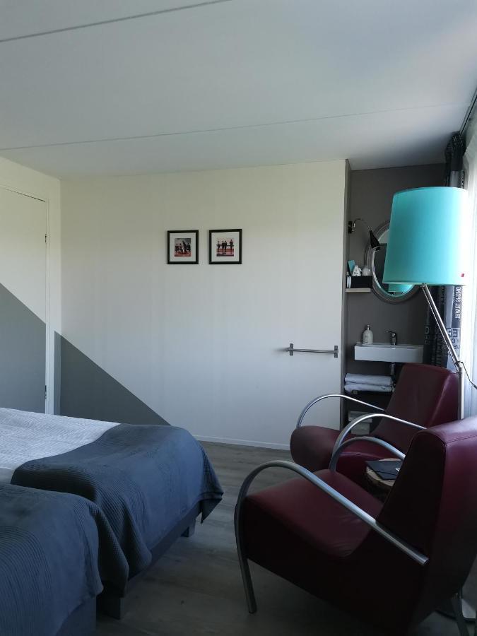 B&B Bovenweg 雷嫩 外观 照片