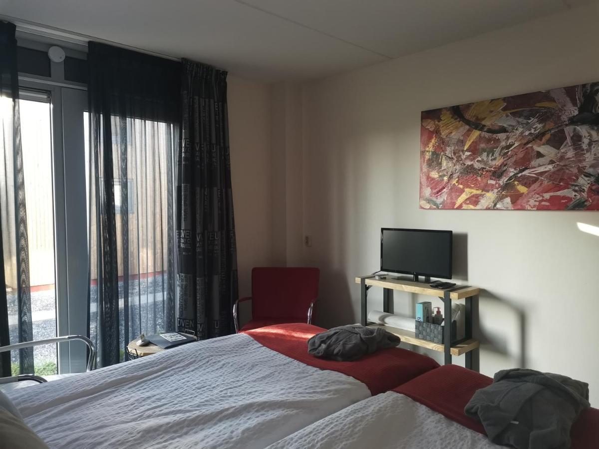 B&B Bovenweg 雷嫩 外观 照片