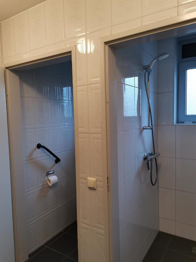 B&B Bovenweg 雷嫩 外观 照片