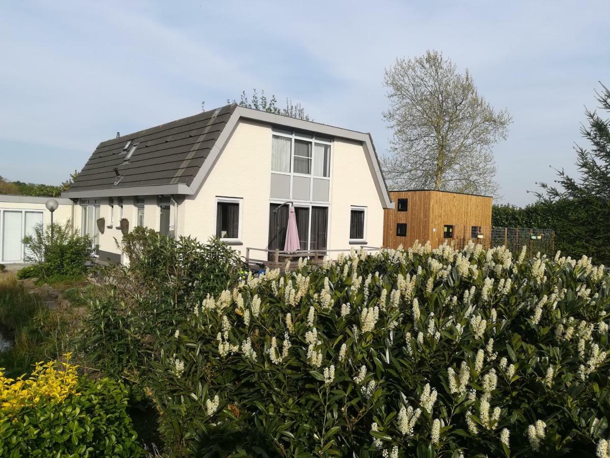 B&B Bovenweg 雷嫩 外观 照片